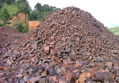 Mobile crusher applied in the hematite ore mining process in Malaysia